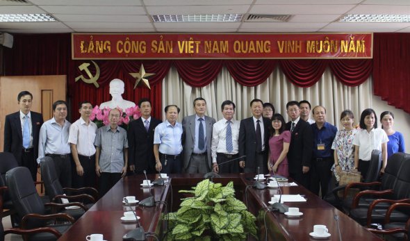 Đoàn học giả thuộc Hiệp hội các nhà khoa học xã hội Triều Tiên thăm và làm việc tại Viện Nghiên cứu Đông Bắc Á