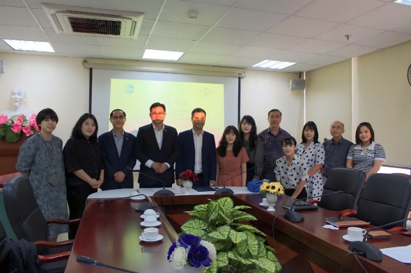 Lễ ký kết Thỏa thuận hợp tác giữa Viện Nghiên cứu Đông Bắc Á và Viện Chấn hưng văn hóa Nho giáo Hàn Quốc