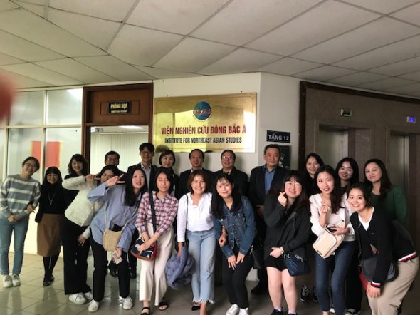 Đoàn đại biểu Trường Khoa học xã hội (Đại học nữ Ewha, Hàn Quốc) thăm và làm việc tại Viện Nghiên cứu Đông Bắc Á