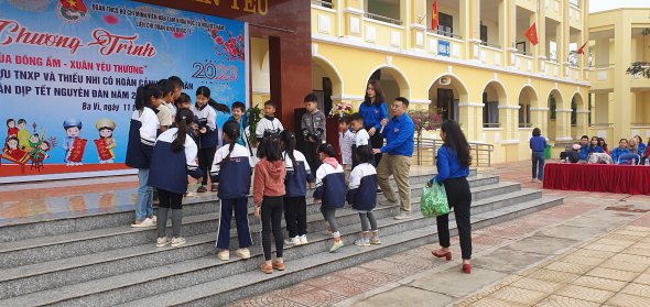 Hoạt động tình nguyện “Mùa đông ấm – Xuân yêu thương 2023” của Công đoàn và Đoàn thanh niên Viện Nghiên cứu Đông Bắc Á